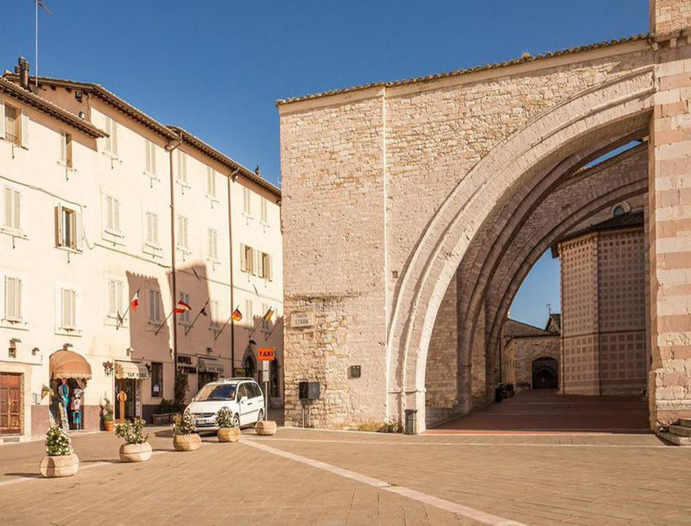 Hotel Roma Assisi Exterior photo